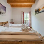 Oberweiglhof Penthouse Apartamento Russbach am Pass Gschütt